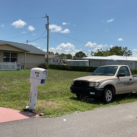 Happy Rest Stop House North Fort Myers Exterior foto
